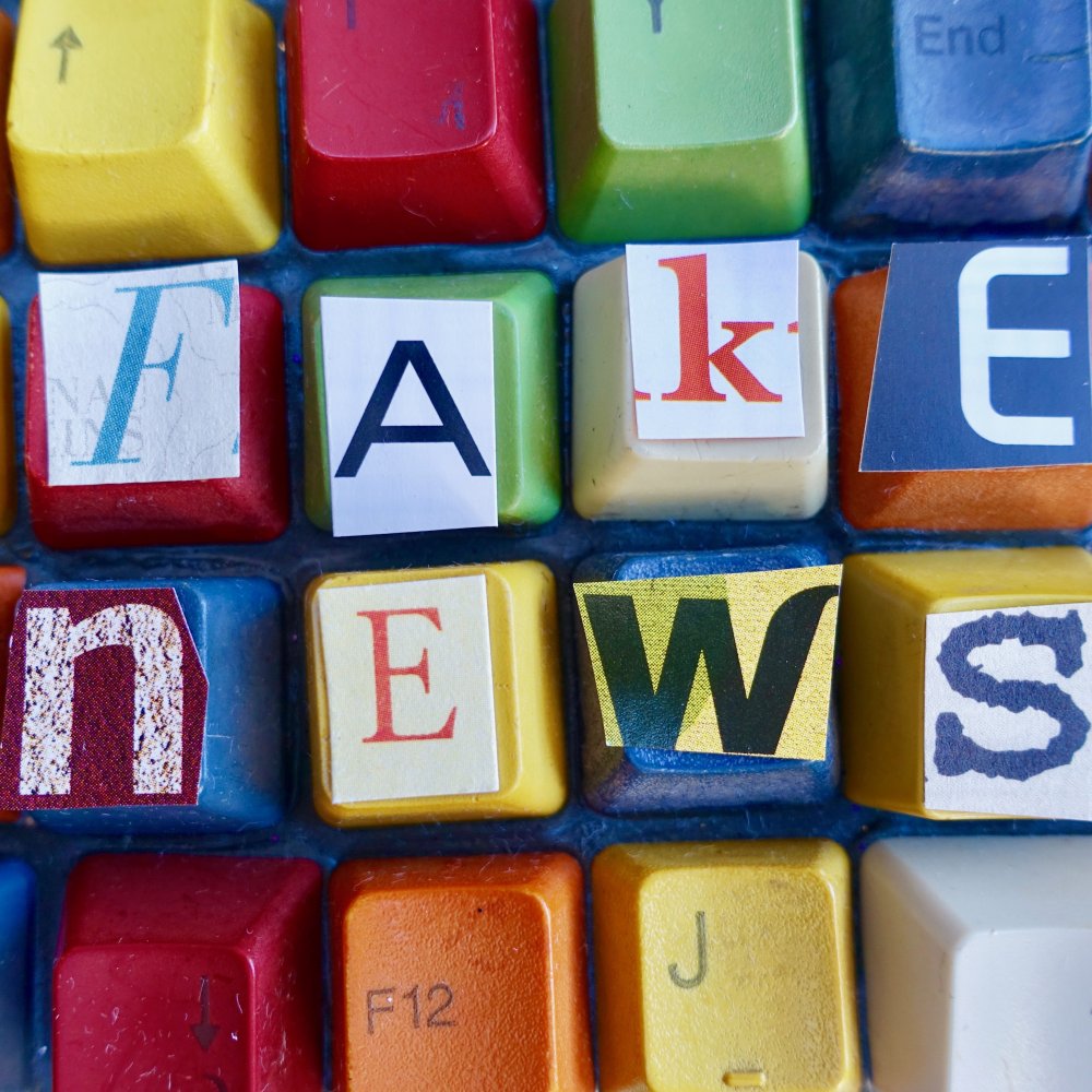 How to Spot Real and Fake News - Critically Appraising Information